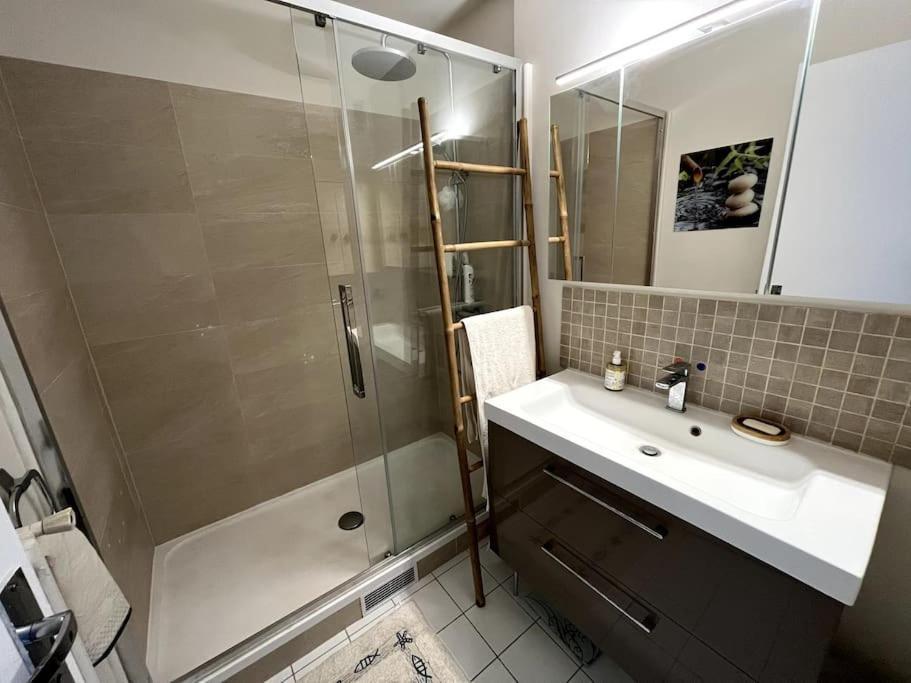 Superbe Appartement Avec Belle Vue Jardin 파리 외부 사진